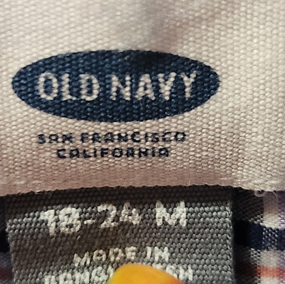 Old Navy 3 Piece Bundle  12-24 Months Soft Cargo Joggers Plaid Shirt & Cardigan - Picture 7 of 8